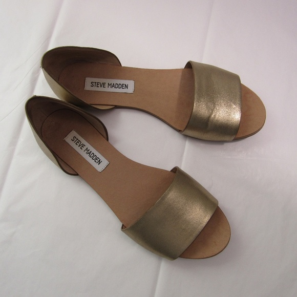 Steve Madden Shoes - Steve Madden sidestep metallic gold flats